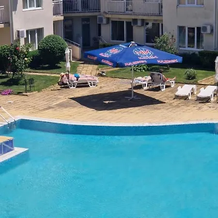 Aпартамент Южен Плаж Равда Apartament