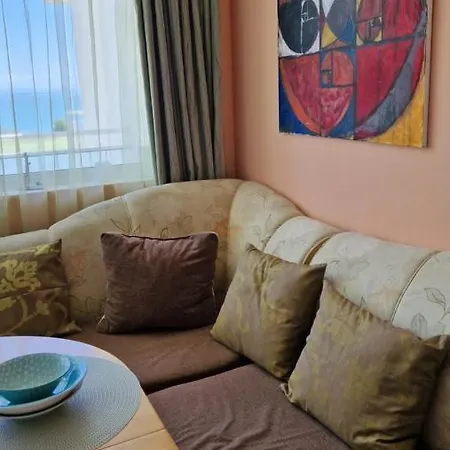 Aпартамент Южен Плаж Равда Apartament Rawda