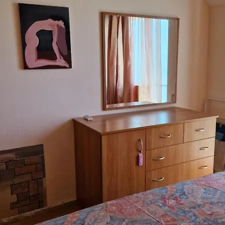 Aпартамент Южен Плаж Равда Apartament *